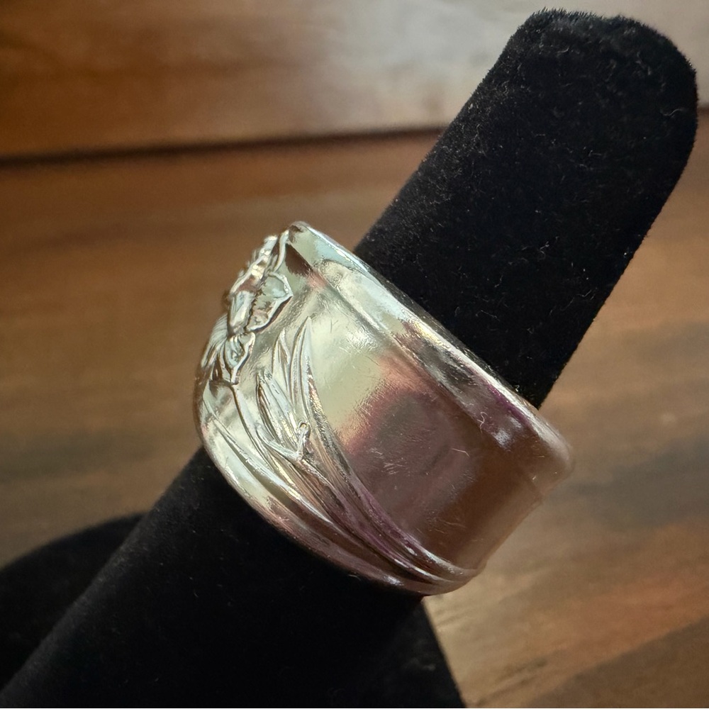 Daffodil Spoon Ring Size 6 - Picture 3 of 13